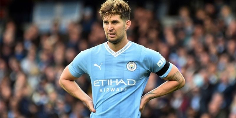 Tìm hiểu tại sao John Stones suýt giải nghệ